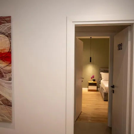 Klaus Hotel Tirana