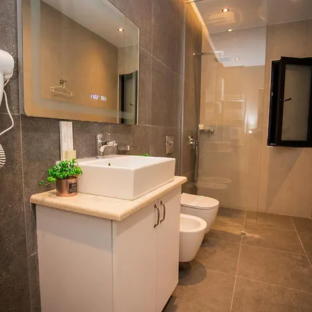 מלון Klaus טיראנה