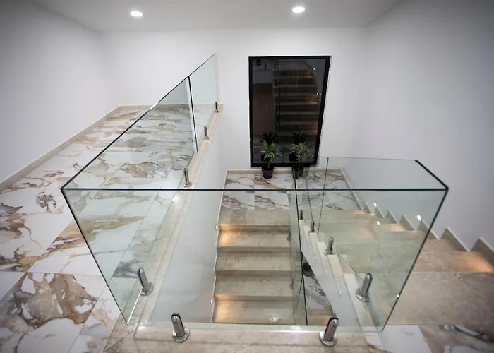 Klaus 4* Тирана