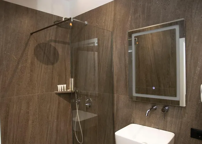 Klaus Hotel Tirana