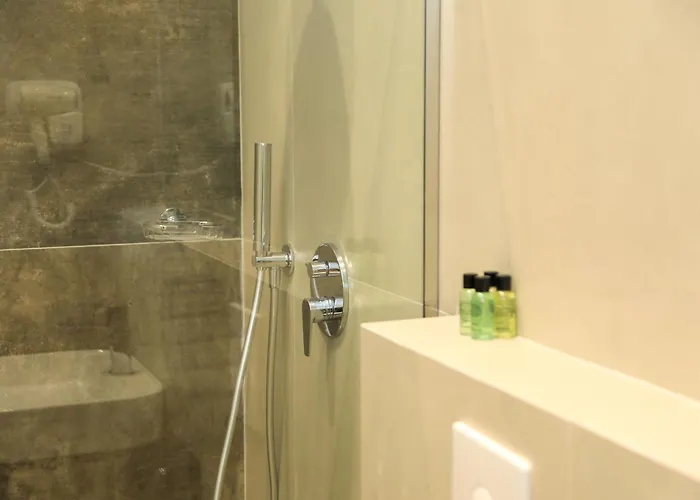 Klaus Hotel Tirana